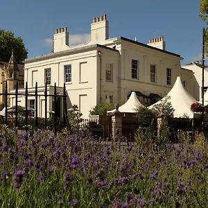 **** Hotel No131 The Promenade United Kingdom