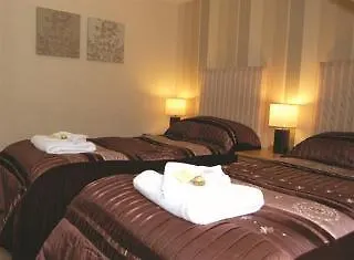 Arden Guest House, Craigmillar Castle Edinburgh